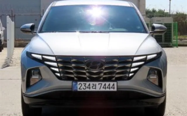 인천화물중고차매매사이트 투싼 (NX4) 디젤 2.0 4WD 모던 매물 사진 4 - 2022/04 80,676km